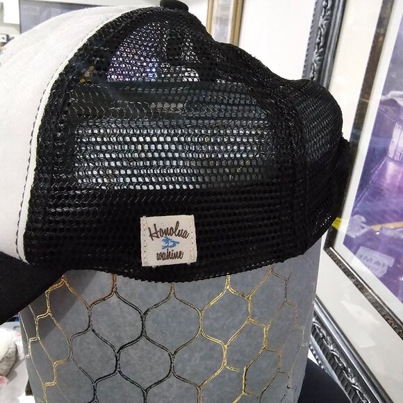 Honolua Wahine Surf Co Palm Tree on front white face rest of hat black - Picture 2 of 5